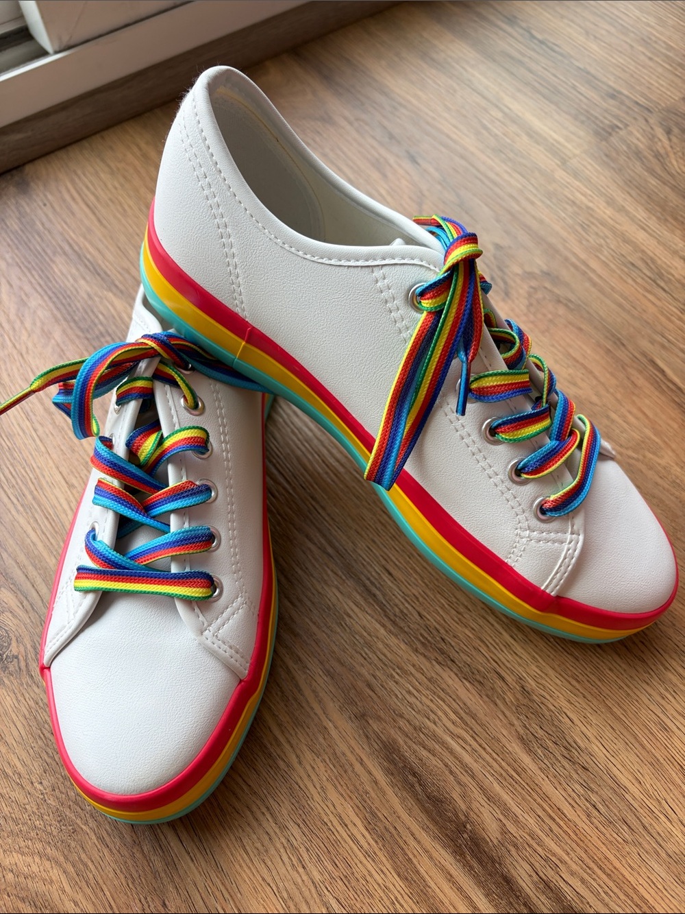 NEW without Tags White Women's Low-Top Sneakers with Rainbow Trim Laces PRIDE